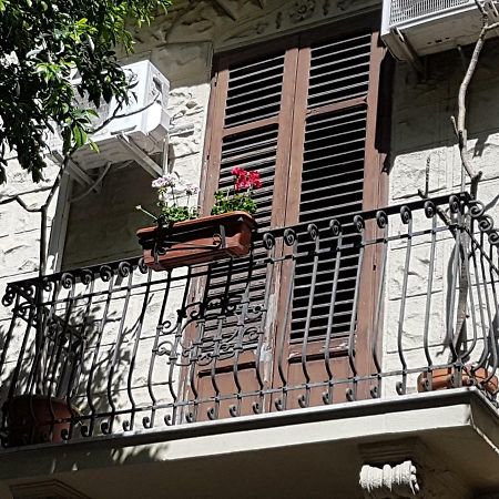 B&B Sammartino ปาแลร์โม ภายนอก รูปภาพ