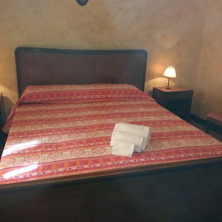 B&B Sammartino ปาแลร์โม ภายนอก รูปภาพ